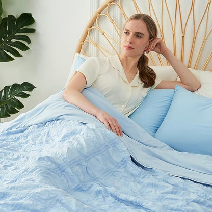 Cozy Bliss Cooling Comforter Queen Size Seersucker Plaid, Q-Max 0.4 Reversible Lightweight Cooling Blanket, Breathable Silk Smooth Summer Bedding Quilt for Hot Sleepers Night Sweats Blue