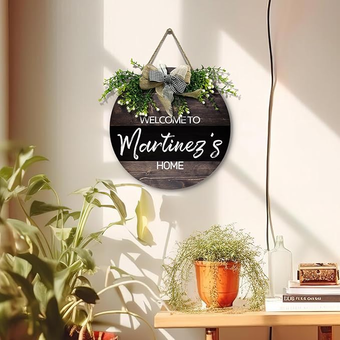 Personalized Welcome Sign for Front Door Wooden Custom Family Name Door Signs Customize Welcome to Our Home Sign with Names Customized Hanging Wreath Plaque Gift Outdoor Home Decor 12 Inch