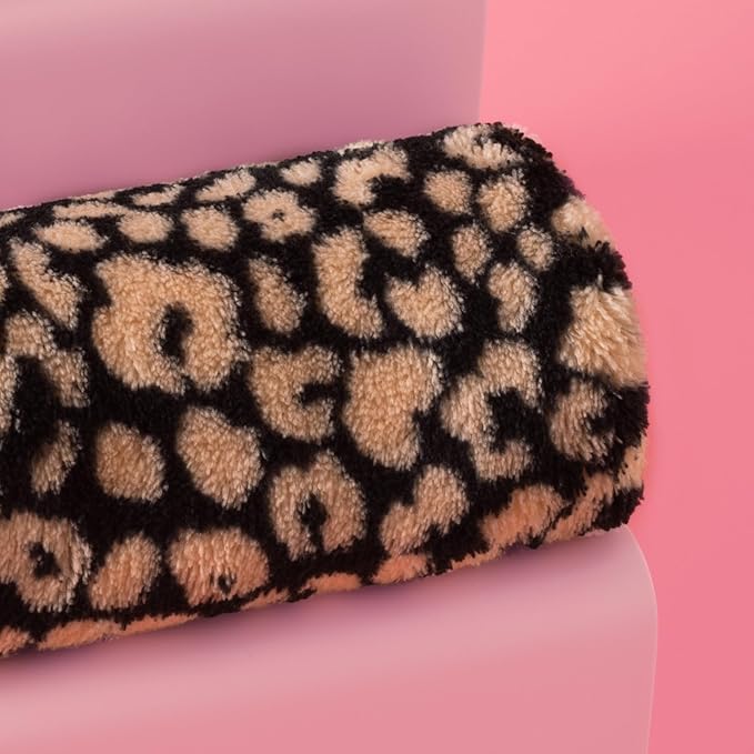 ERASE YOUR FACE Reusable Makeup Remover Cloths