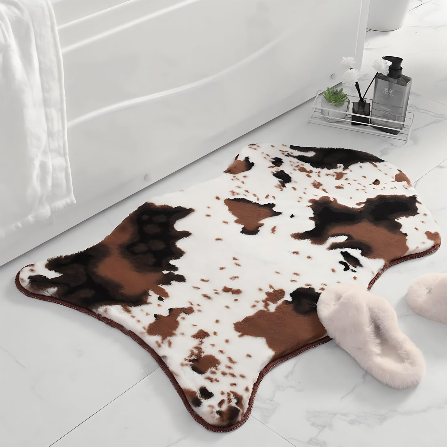 mamrug Coffee and White Cow Cute Bath mat,Faux Rabbit Fur Non-Slip Shaggy Water Absorbent Microfiber Soft Fluffy Bathroom Rugs,Washable for Home Decor Living Room Soft Plush Rug 23.6x35.4 inch