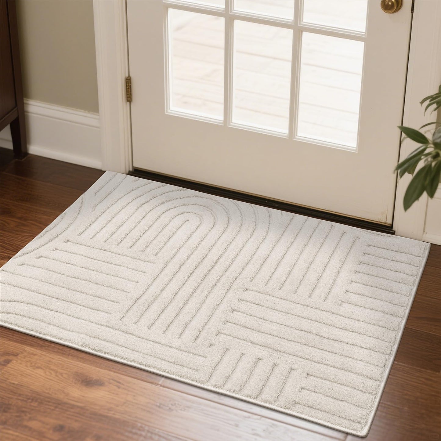 SHACOS Soft Cozy Fluffy Arch Pattern High-Low Pile Small Rug 2'x3' Non Slip Washable Textured Minimalist Area Rugs Modern Geometric Carpet for Bedroom Bathroom Kitchen, Beige