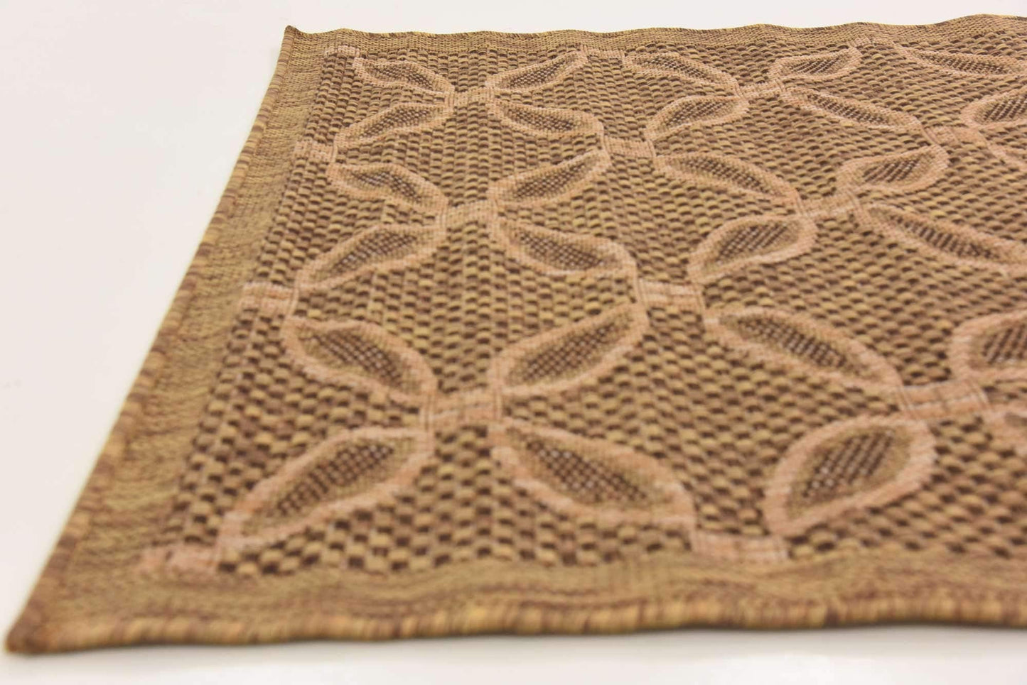 Unique Loom Outdoor Trellis Collection Area Rug - Spiral (3' 3" x 5' 1" Rectangle, Light Brown/ Brown)