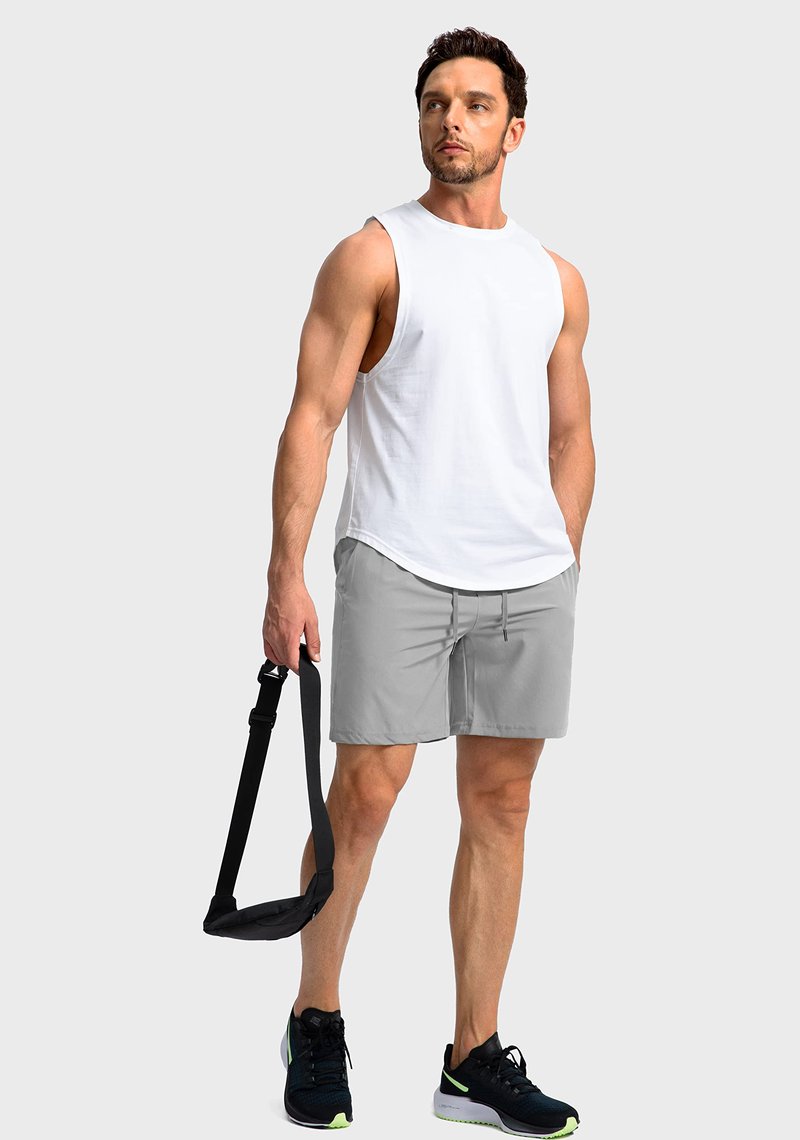 Soothfeel Men's Running Shorts with Zipper Pockets 7 Inch Lightweight Quick Dry Gym Athletic Workout Shorts for Men (Light Grey, XL)