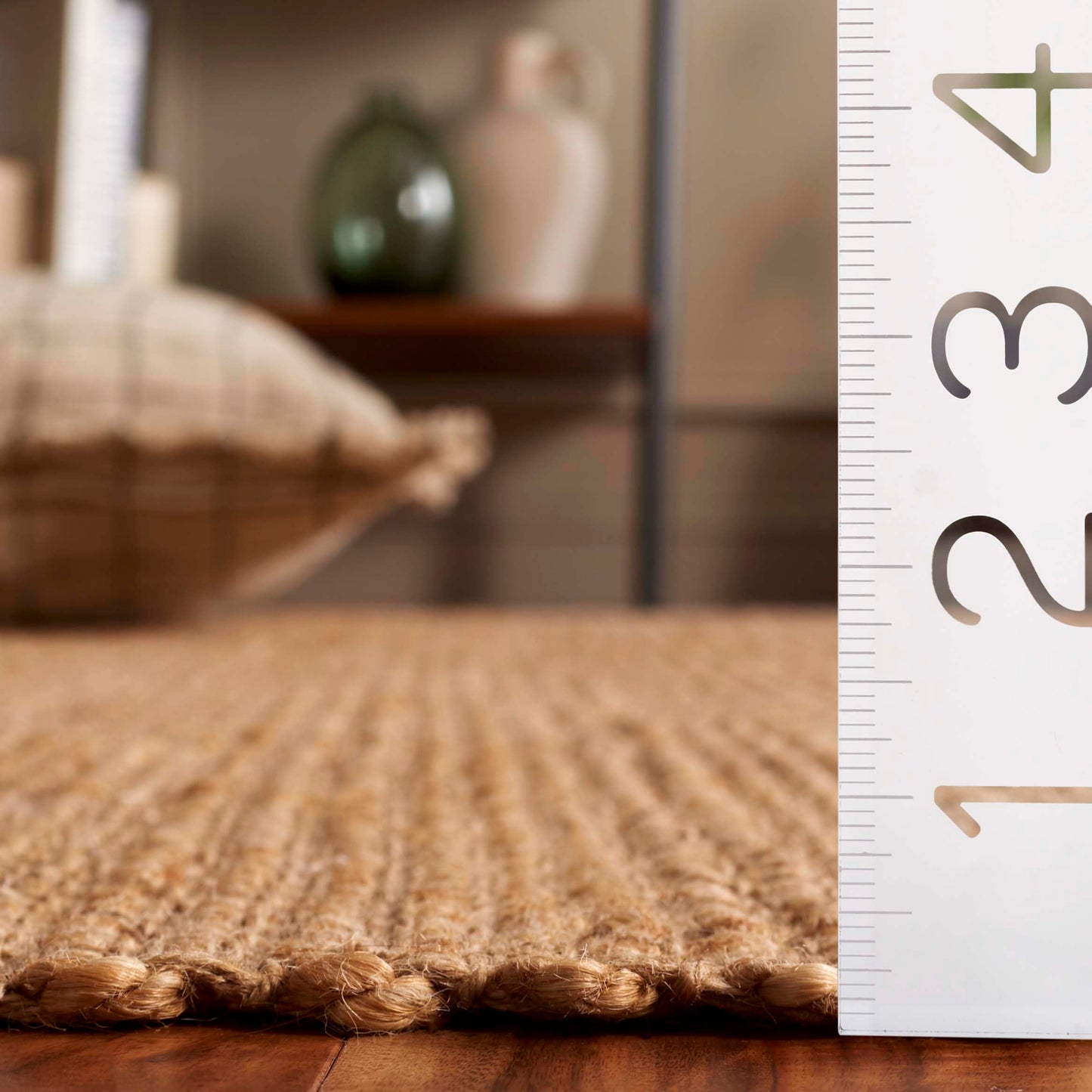 SAFAVIEH Natural Fiber Collection Area Rug - 4' x 6', Natural, Geometric Design, Ideal for High Traffic Areas in Living Room, Bedroom, Dining (NF357A)