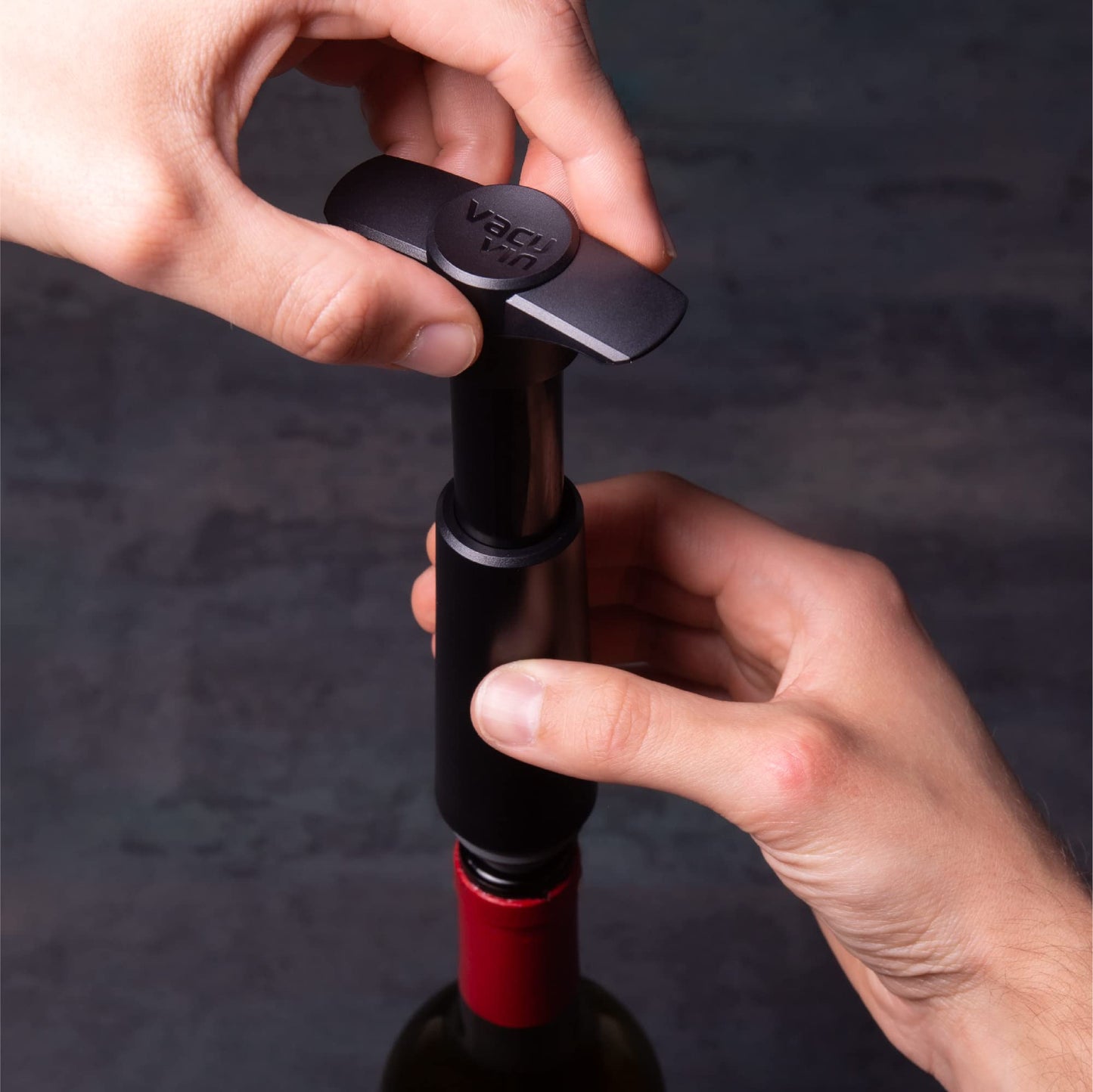 Vacu Vin Wine Saver Vacuum Stoppers – Set of 6 – Gray – Airtight Seal for Opened Bottles – Preserves Wine Freshness Up to 10 Days – Reusable & Dishwasher Safe – For Wine Saver Pump