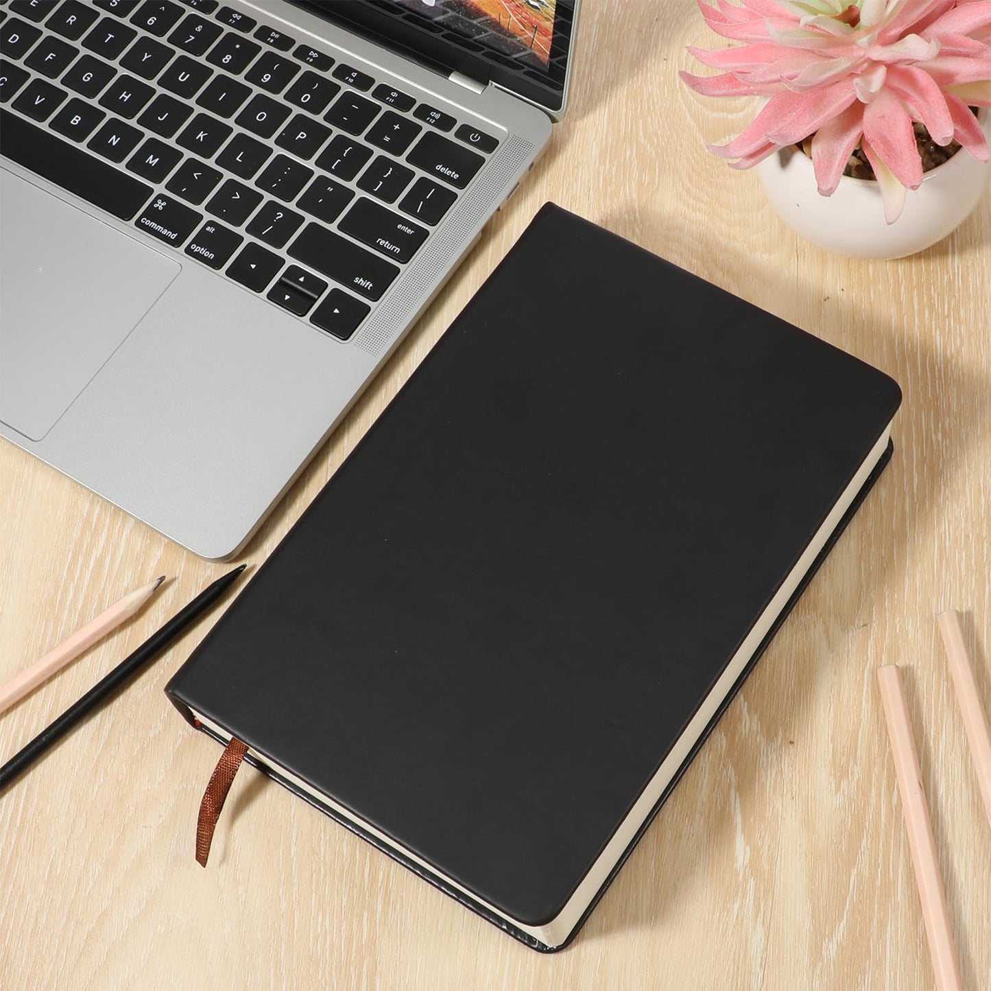 Thick A5 Sketchbook Notebook 660 Pages Blank Thick Smooth Notebook Soft Faux Leather Cover Journal for Ink, Water Color, Pen, Pencils, 80GSM, 5.7" x 8.5"