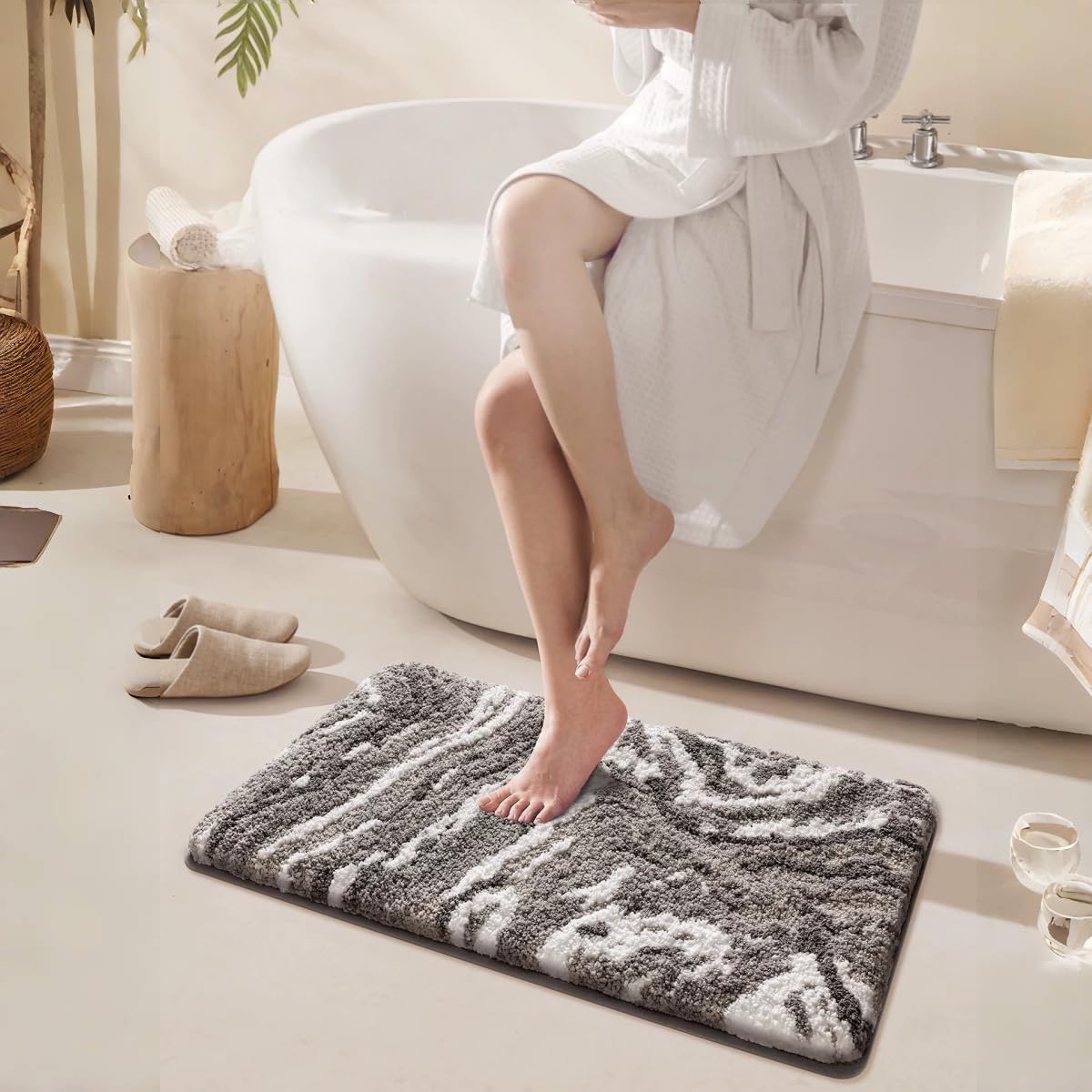 Ankah Luxurious Nordic Bathroom Rug, Extra Soft Fluffy Bath Mat, Absorbent, Non-Slip, Easy to Care and Fast Drying, Modern Style Marble Pattern Shower Rug, Home Decor Accessories, 17.3"x29.9", Gray