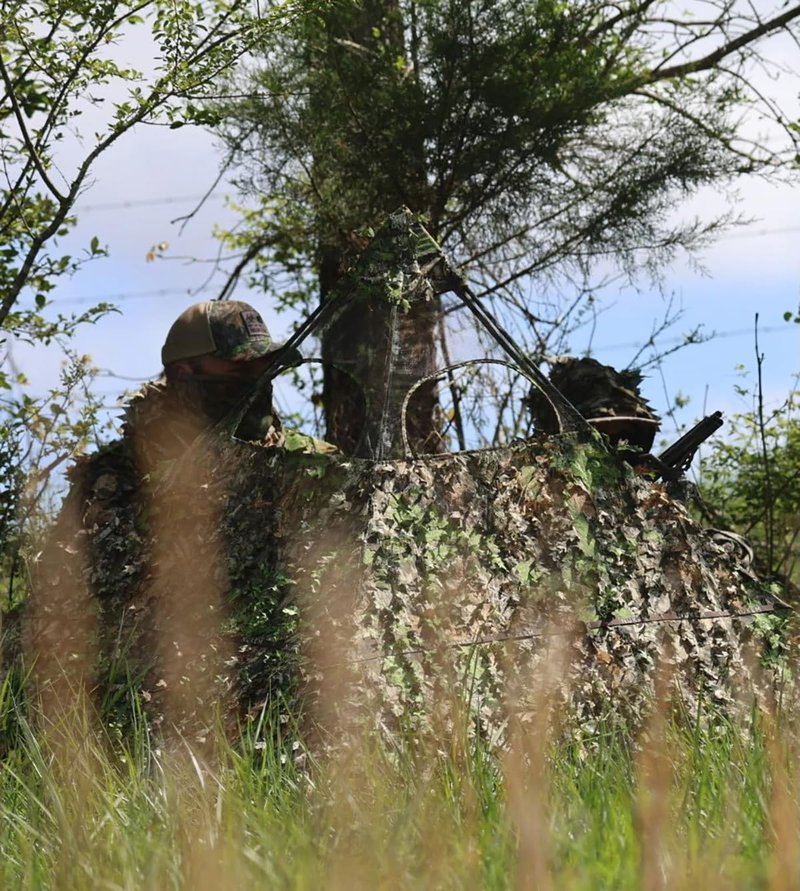 Nukem Grab & Go Hunting Ground Blind - Mossy Oak Obsession 3D Leafy - Lightweight Stake-Free Pop Up Turkey & Deer Blind (X-Large)