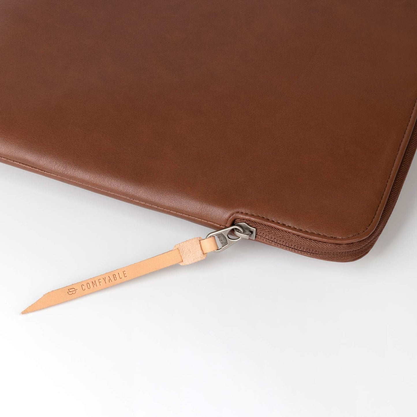 Comfyable Leather Laptop Sleeve Compatible with 16 Inch MacBook Pro M5 Pro/Max & 15 Inch MacBook Air M5 2026 (Loose Fit), Brown