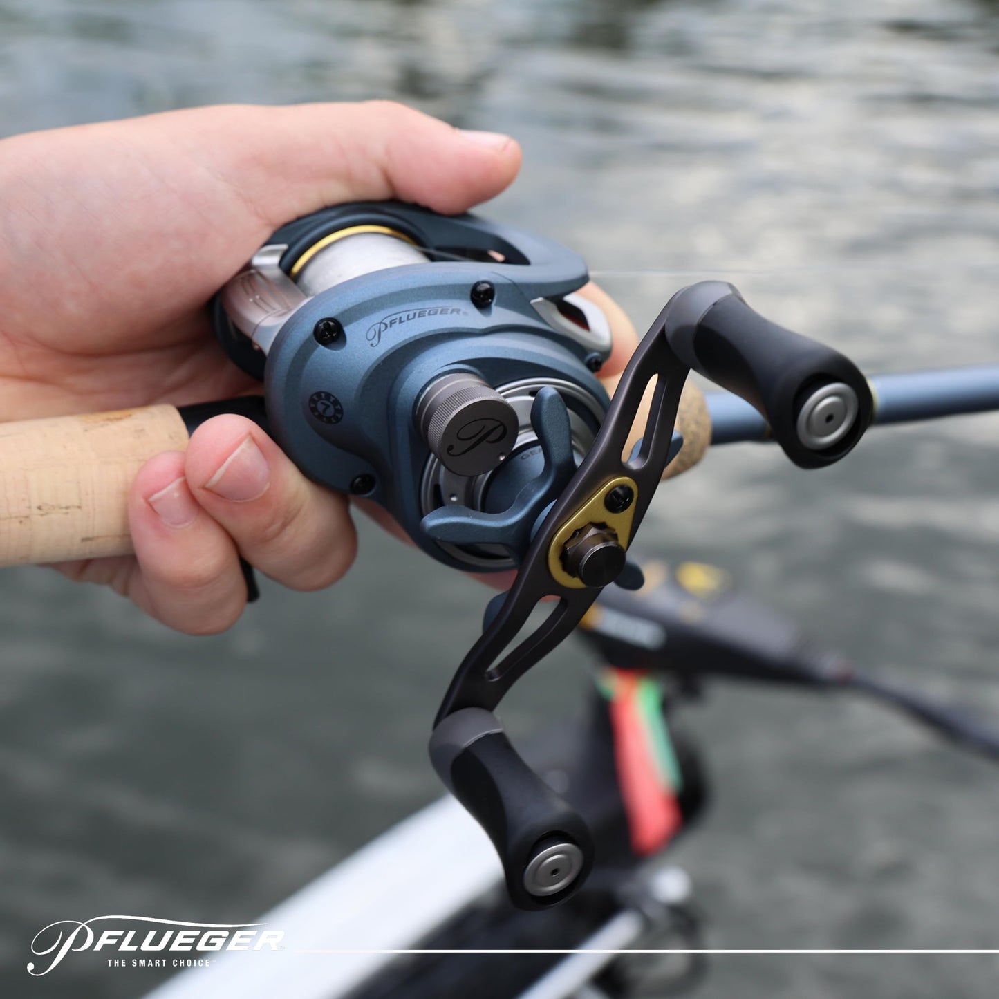 Pflueger President Baitcast Low Profile Reel, Freshwater Fishing Reel, Right Handle Position, Graphite Construction, Multi Disc Star Drag System