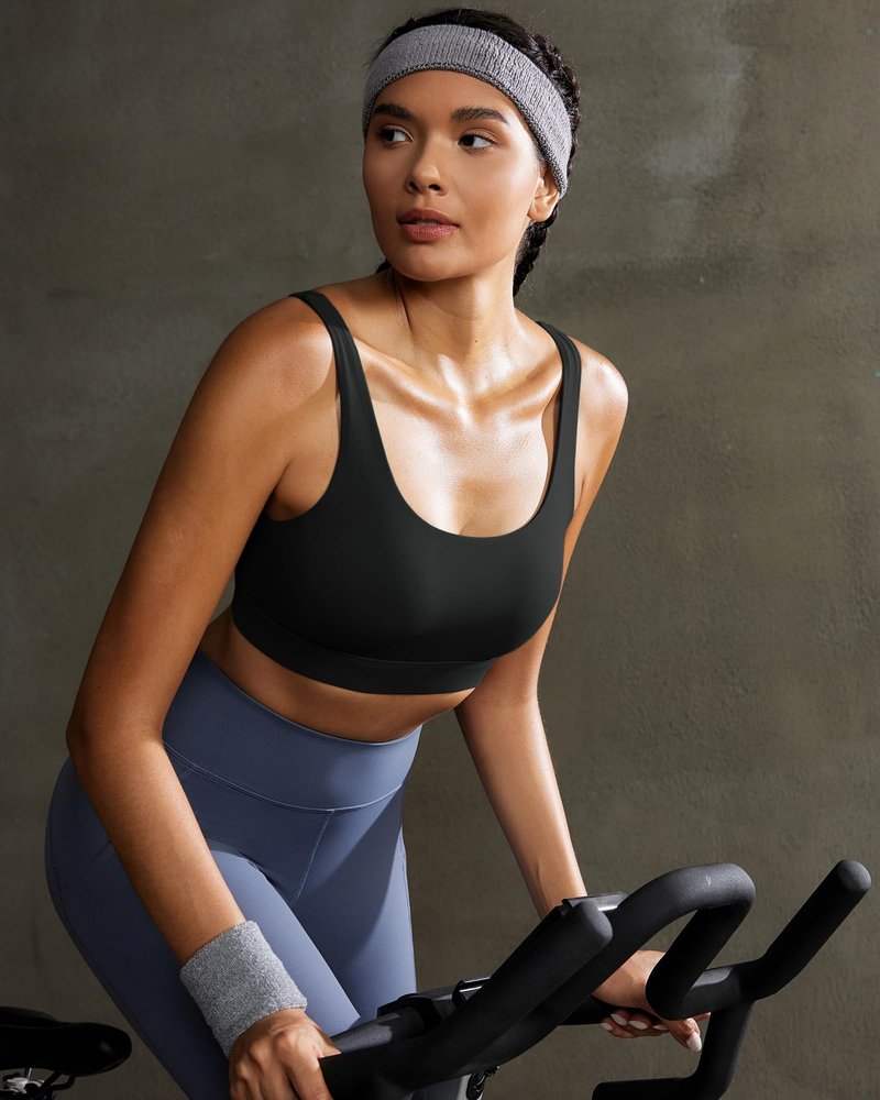 RUNNING GIRL Sports Bra for Women High Support, Molded Cup High Impact Sports Bras with Sewn in Pads Workout Running Bra(3128 Black L)