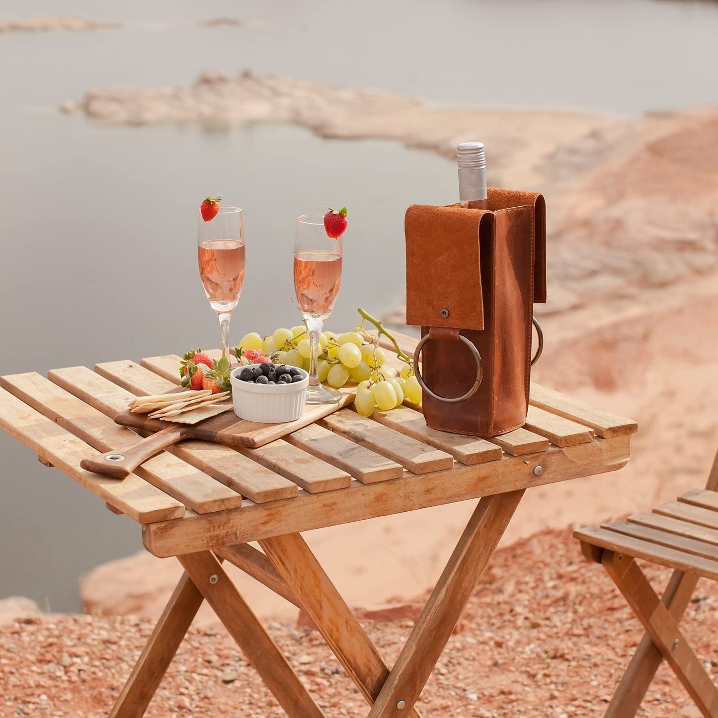 Londo Genuine Leather Wine Bottle Holder – Stylish & Durable Wine Carrier for Travel, Picnics, and Gifting
