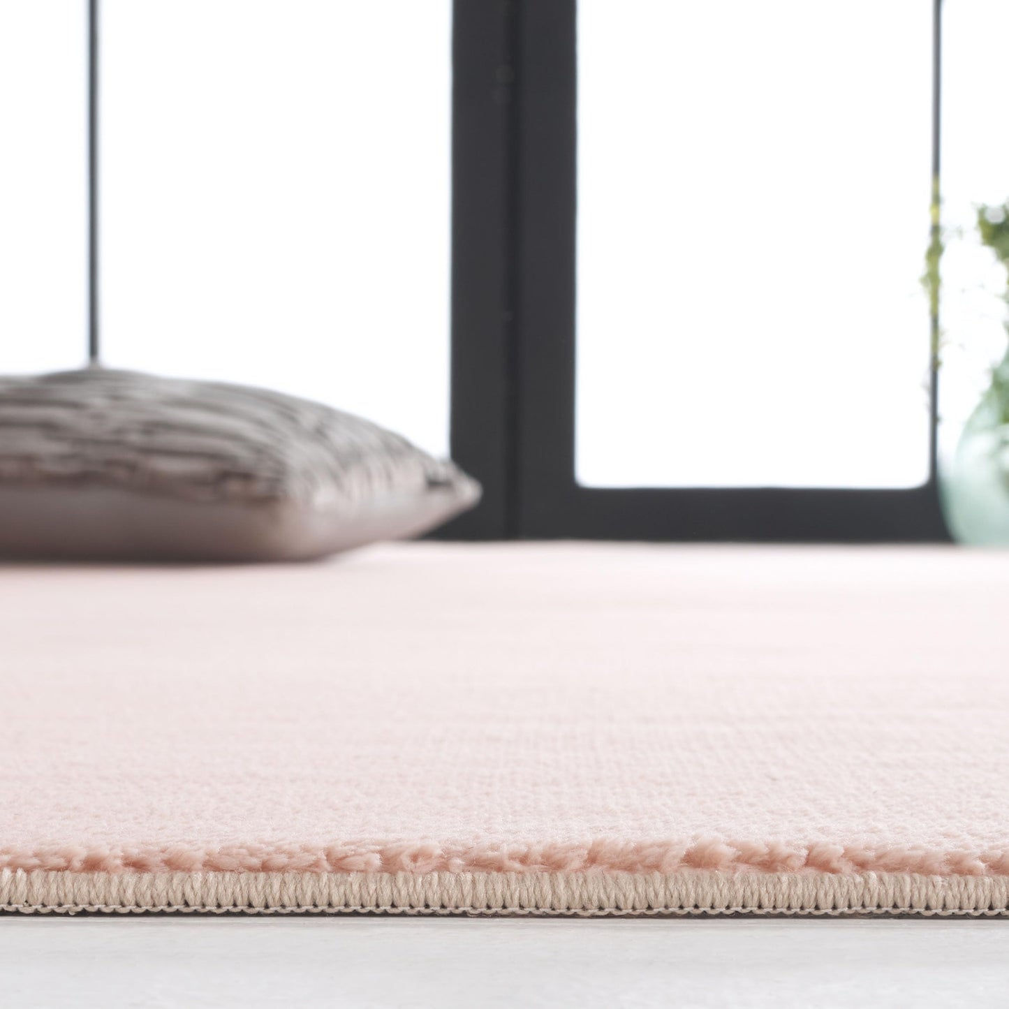 SAFAVIEH Washable Rug Loft Collection - 6' Square, Peach, Slip Resistant & Easy Cleaning, Ideal for Living Room, Bedroom, Home Office, Nursery, Kids Playroom, Dining Space (LFT315C)