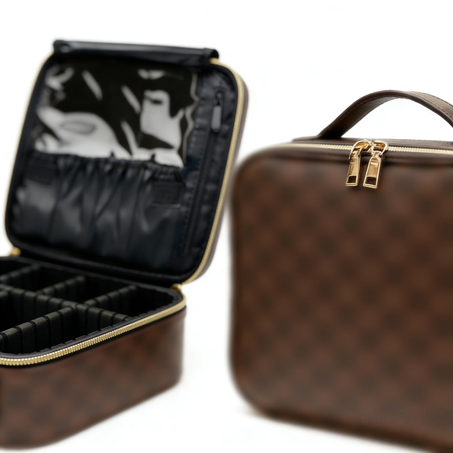 LEAFFUP Checkered Makeup Bag, Portable Makeup Bag with Adjustable Partition, Cosmetic Bags for Women Toiletry Travel Organizer Portable Make Up Bags for Christmas Birthday Gifts