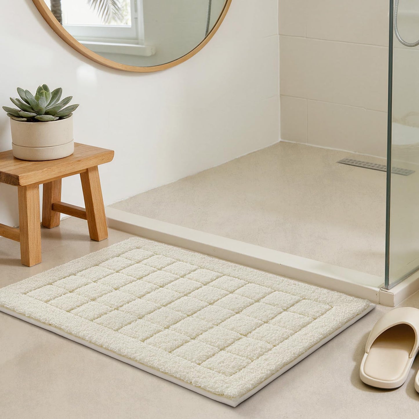 LUMI Modern Bathroom Rug, Washable Soft Absorbent Non Slip Bath Mat, Upgraded Premium Microfiber Plush Comfort Rugs for Shower Room, Bathtub, 20"x32", Ivory White