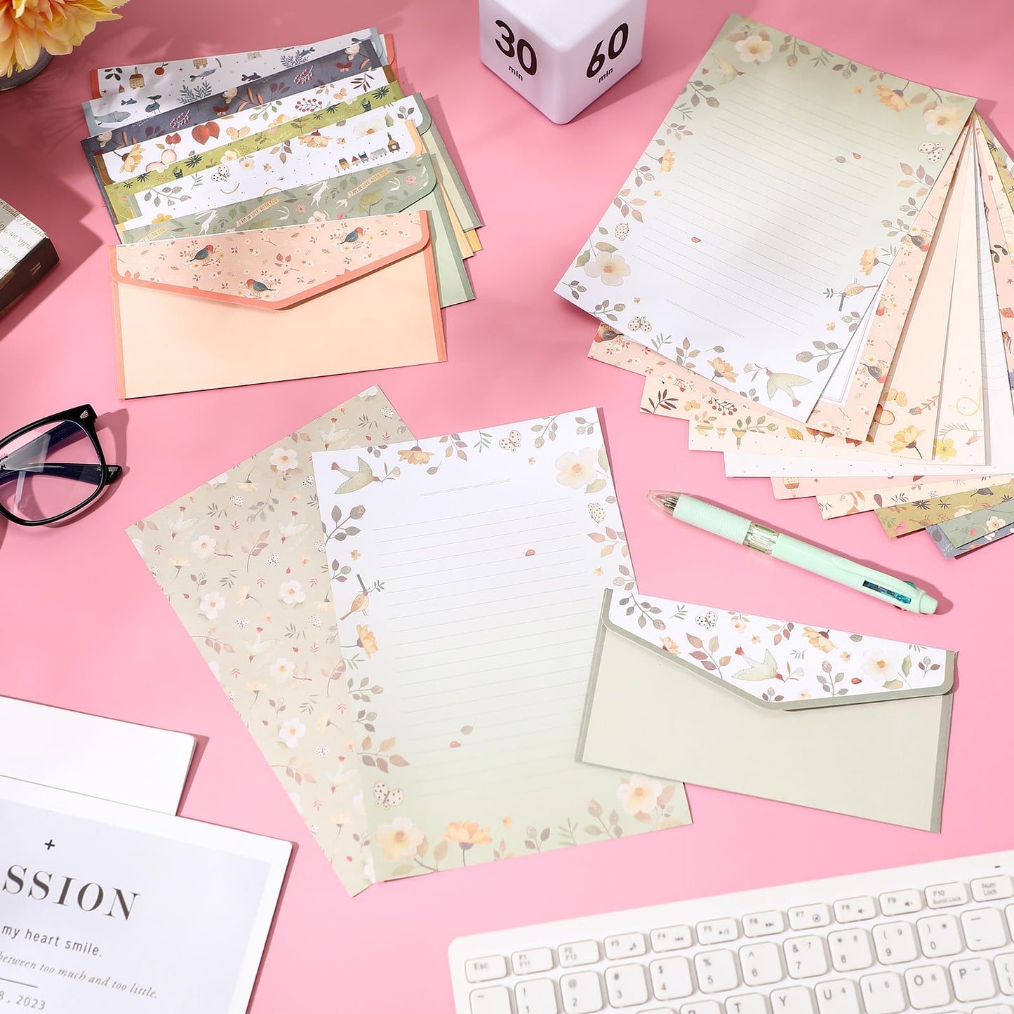 Laumoi 180 Pcs Stationery Papers and Envelopes Set Includes 60 Stationery Envelopes 120 Lined Stationery Writing Paper with 96 Colorful Round Dot Stickers, 10 Designs (Greenery)