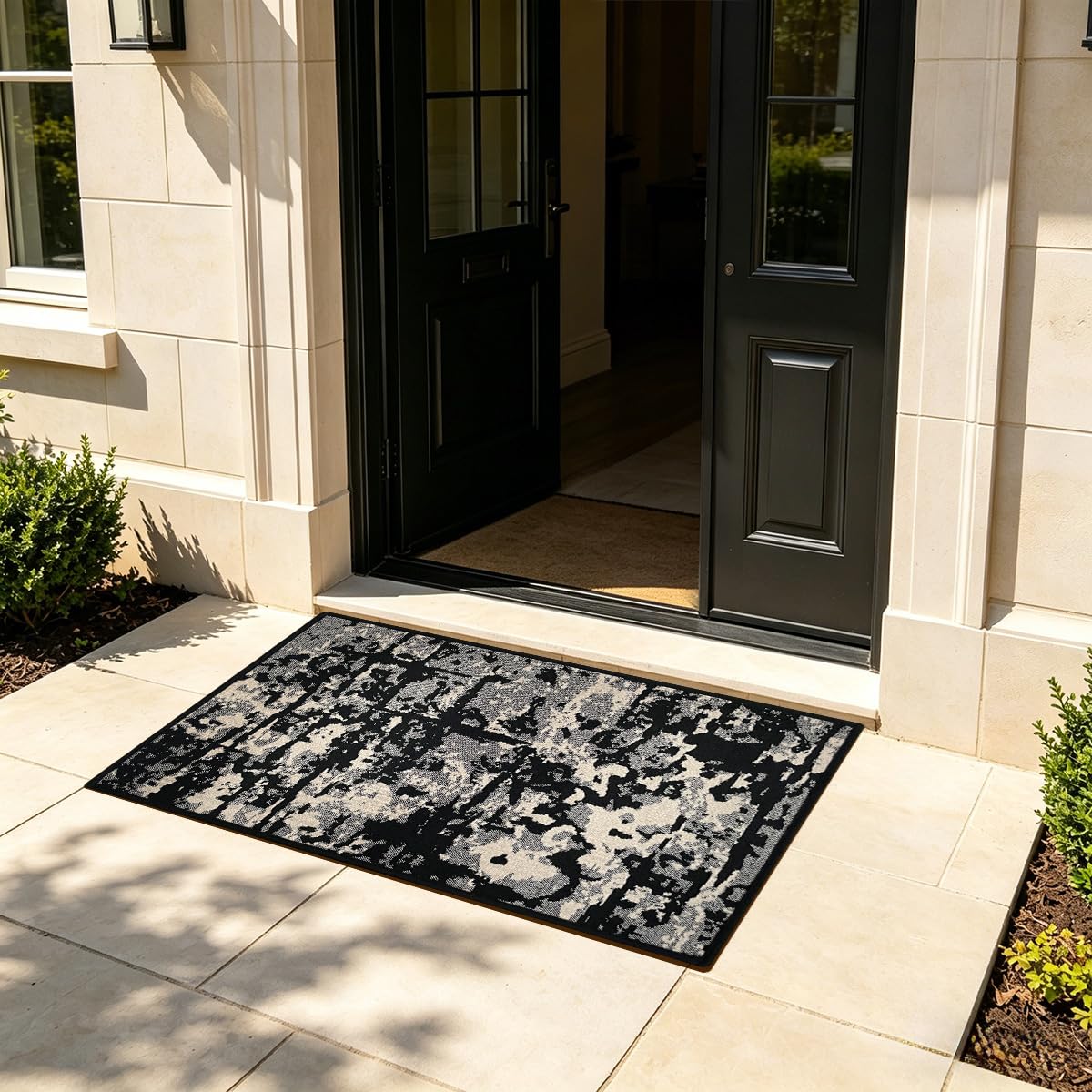 Modern Abstract Indoor and Outdoor Entrance Welcome Door Mat, Washable Kitchen Mats, Soft Area Rug for House Laundry Room Bathroom Entryway Sink Office Floor (Black, 18" x 28")