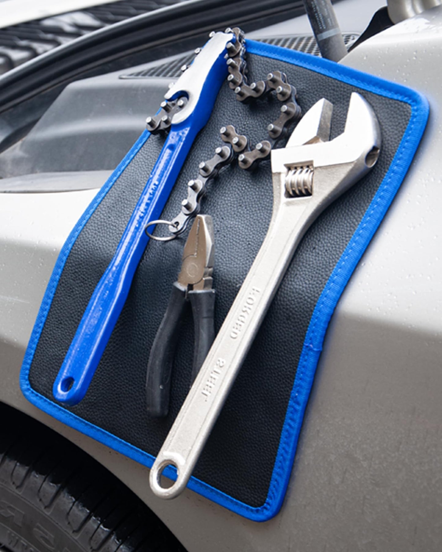 HIPULX Magnetic Tool Mat - 40 LBS Heavy Duty Magnetic Parts Holder with PVC Protection Layer, 12-5/8" x 9-5/8" Non-Slip Tool Organizer for Garage, Workshop & Auto Repair