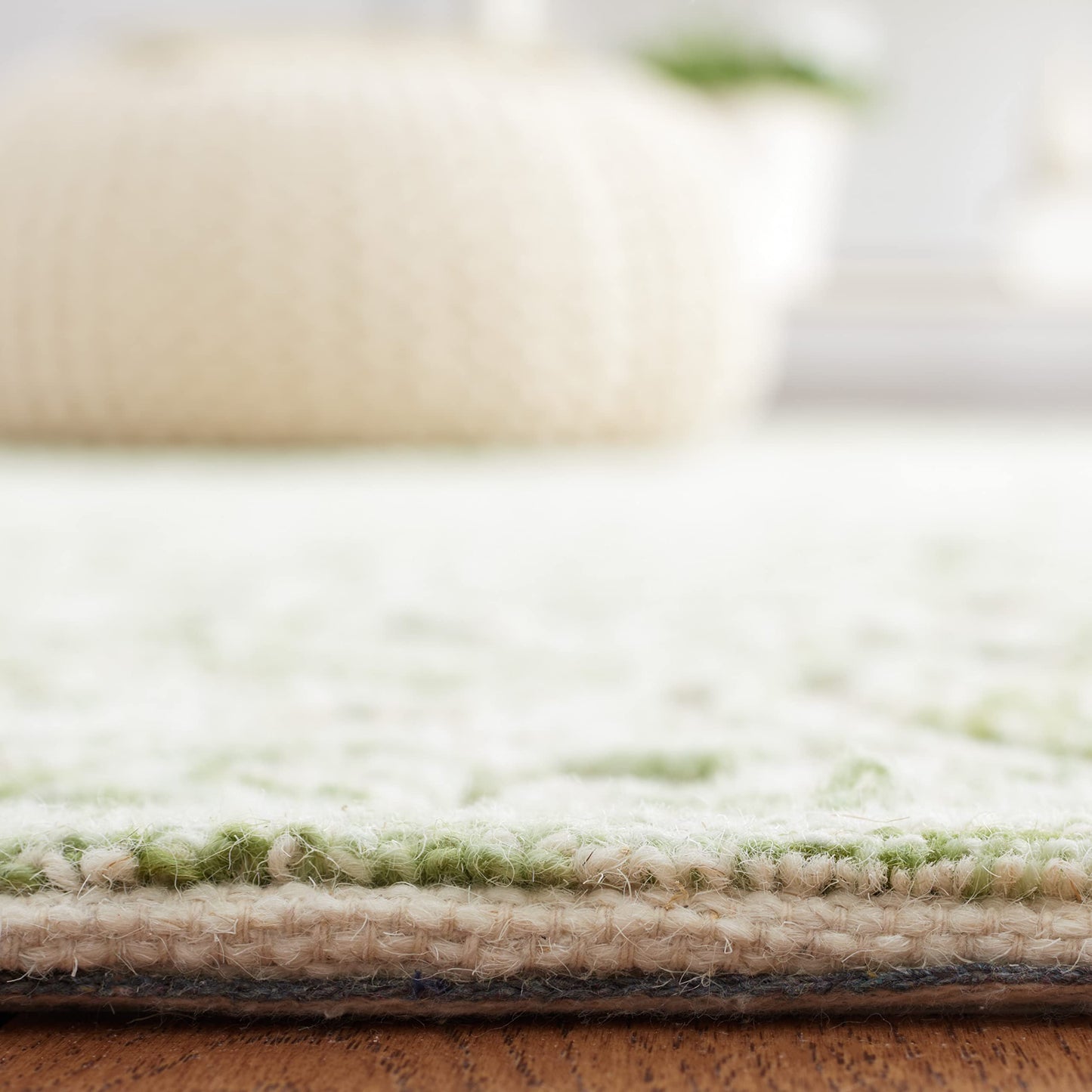 SAFAVIEH Trace Collection Runner Rug - 2'3" x 8', Ivory & Green, Handmade Wool, Ideal for High Traffic Areas in Living Room, Bedroom (TRC101Y)