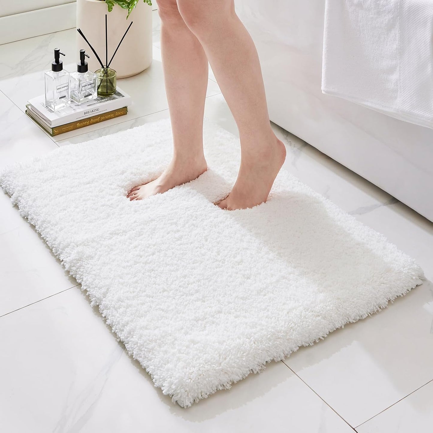 Ruggnovea Bathroom Rugs Non Slip Washable 36x24, Ultra Thick Soft Microfiber Absorbent Bath Mats, High Density Foam Latex Non Slip Backing Bath Rugs, Fluffy Floor Carpet for Tub&Shower, White