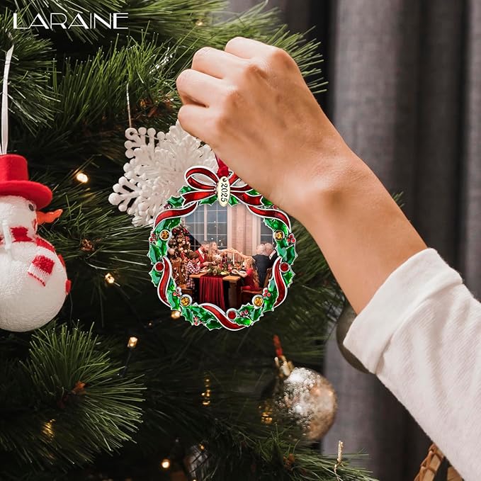 Laraine Christmas Tree Ornaments – Decorative Hanging 2025 Holiday Keepsake Gift Pendant with 2.5" Photo Frame Insert for Picture of Pet (Wreath (2025))