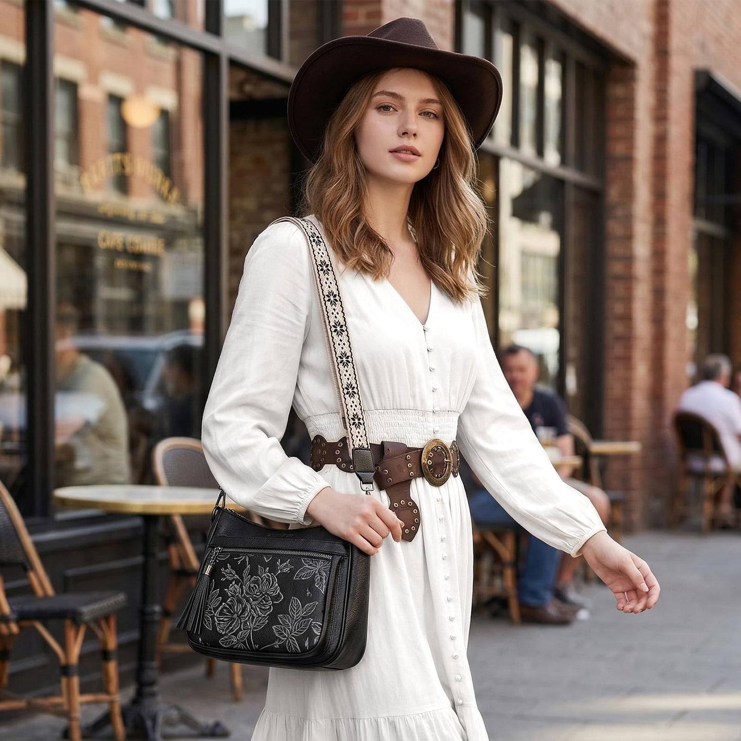 FORUWISH Crossbody Bags for Women, Black Silver Vegan Leather Medium Crossbody Purse, Spacious Daily Travel Shoulder Bag with Boho Strap