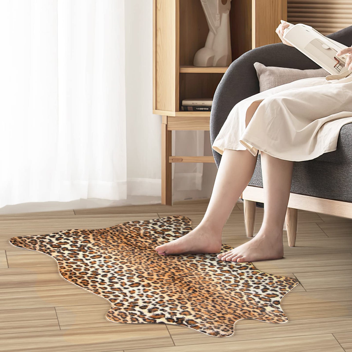 MACEVIA Leopard Rug Cheetah Print Rugs Western Decor for Living Room Bedroom Faux Animal Area Carpet Non-Slip 43.3" L x 29.5" W(3.6ft x 2.4ft)