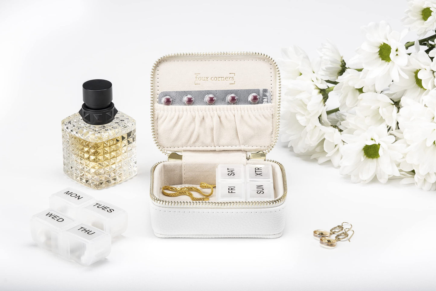 Weekly Pill Organizer 7 Day – Travel Pill Case for Vitamins & Medication, Premium Vegan Leather Pill Box with Removable Daily Compartments, Portable Supplement Organizer with Secure Zipper (White)