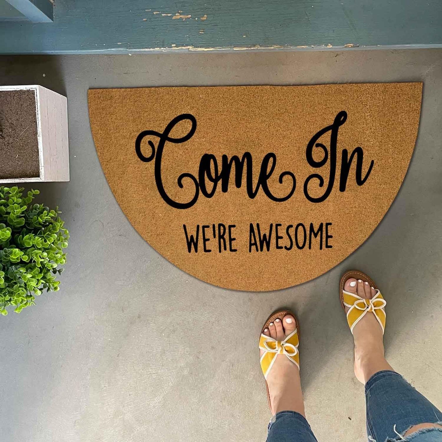 WINZNOF Positive Family Welcome Mat, Come in, We're Awesome 29.5" x 17" Half Round Faux Coir Doormat, Durable Non-Slip Rubber Backing, 0.4" Thick Outdoor Entry Rug, Cheerful Housewarming Gift