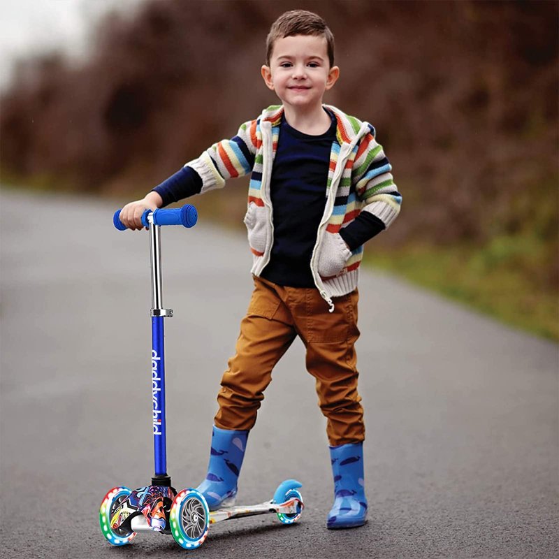 3-Wheel Kick Scooter for Kids Ages 3-8 Lean-to-Steer Toddler Scooter with Extra Wide Light Up Wheels, 4 Adjustable Heights, Foldable Scooters for Boys & Girls, Max Weight 110lbs (Blue)