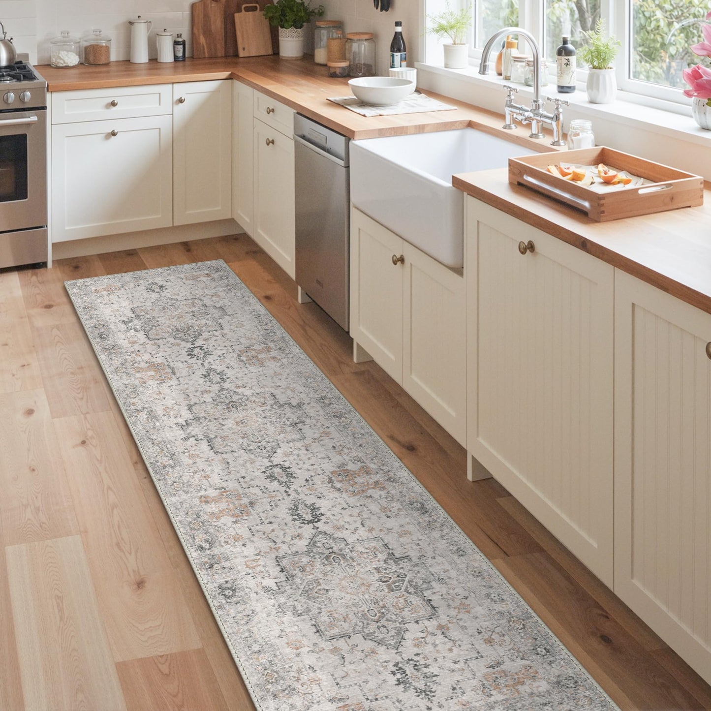 GENIMO 2'6''X6 Runner Rug Non Slip, Machine Washable Hallway Runners, Low Plie & Thin Vintage Rug for Hallway, Kitchen, Laundry, Entryway, Bedroom & Living Room, Light Taupe Brown