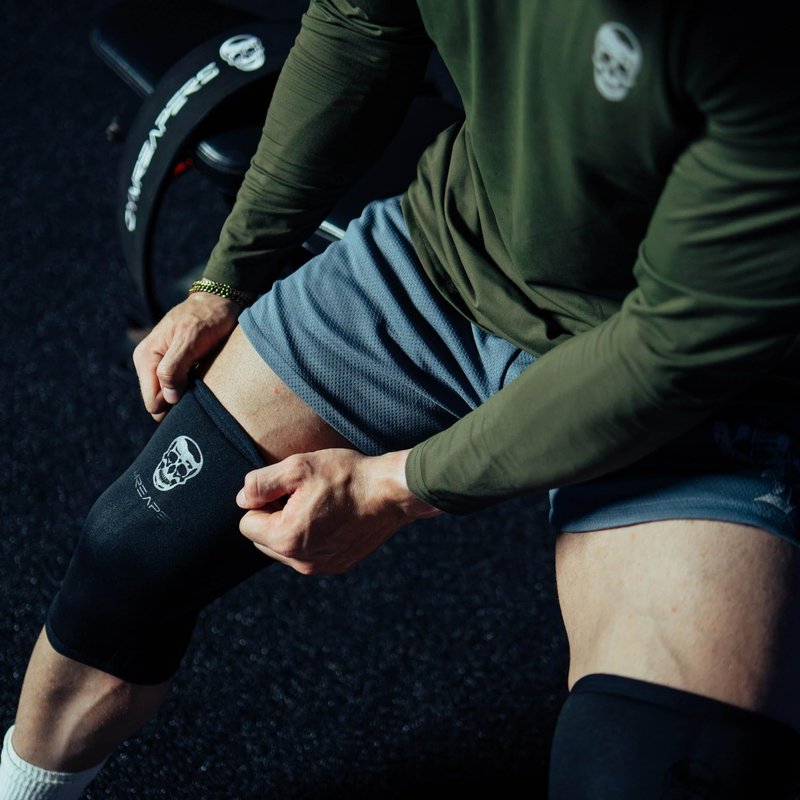Gymreapers Knee Sleeves (1 Pair) with Gym Bag - IPF Approved - Support Compression Brace for Squats, Fitness, Weightlifting, Cross Training, Powerlifting - 7MM Neoprene Sleeves - For Men & Women (Black/Black, Large)