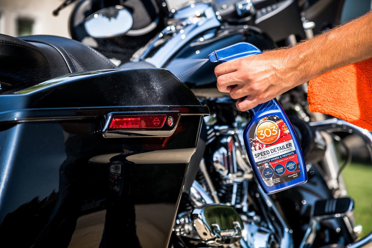 303 Products Speed Detailer - For All Exterior Automotive Surfaces - Instantly Shines And Protects Paint - Cleans Between Washes - UV Protection, 16 fl. oz. (30216CSR) Packaging May Vary