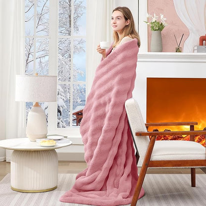 Touchat Luxury Faux Rabbit Fur Throw Blanket for Couch,Super Heavy Warm Cozy Blanket for Sofa Bedroom Living Room,Ultra Soft Fluffy Reversible Plush Blanket for Home Decor Gifts,Pink