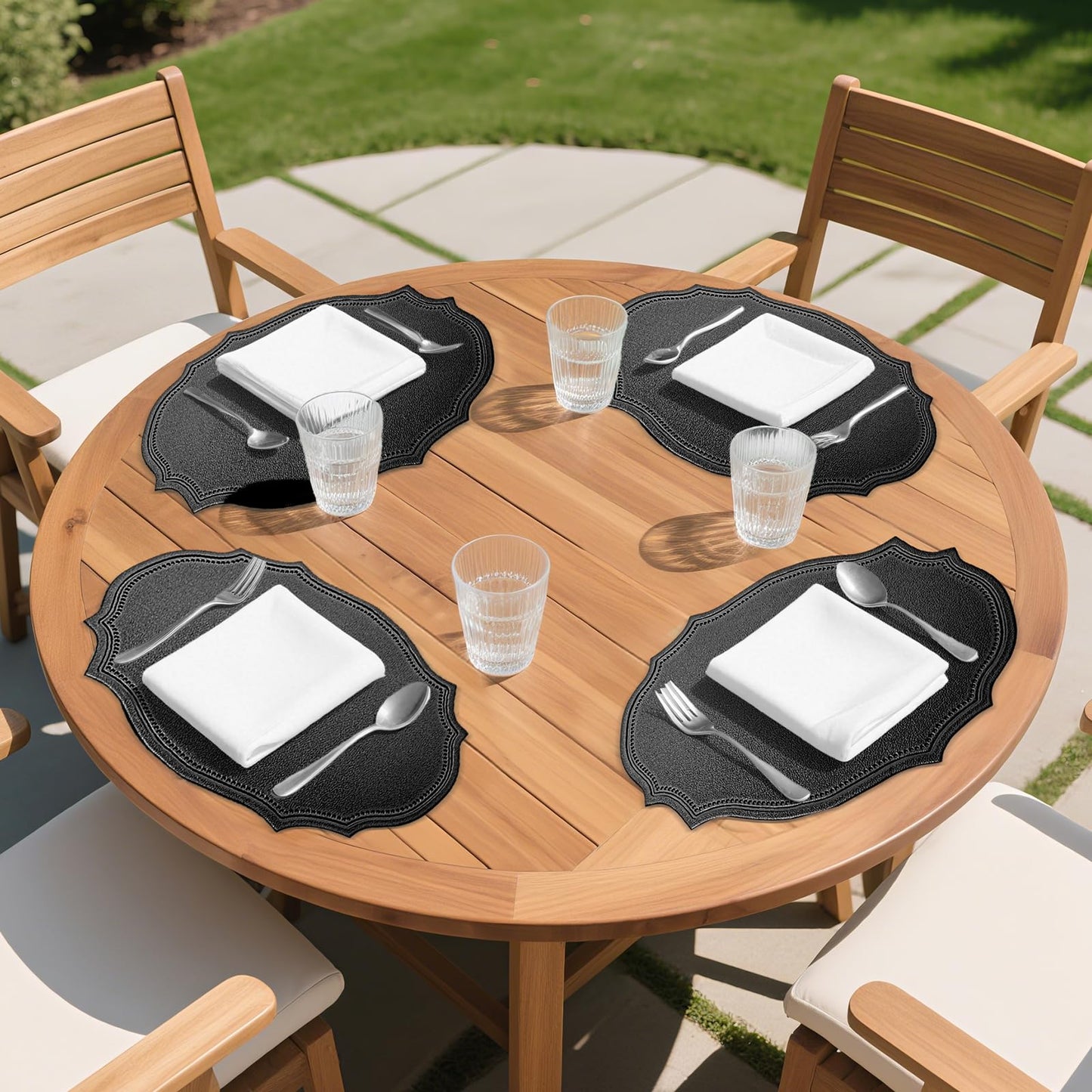 fanquare Faux Leather Placemats Set of 6,Oval Heat-Resistant Wipeable Surface Tablemats, Non-Slip Grip, Waterproof Table Décor for Dining, Black