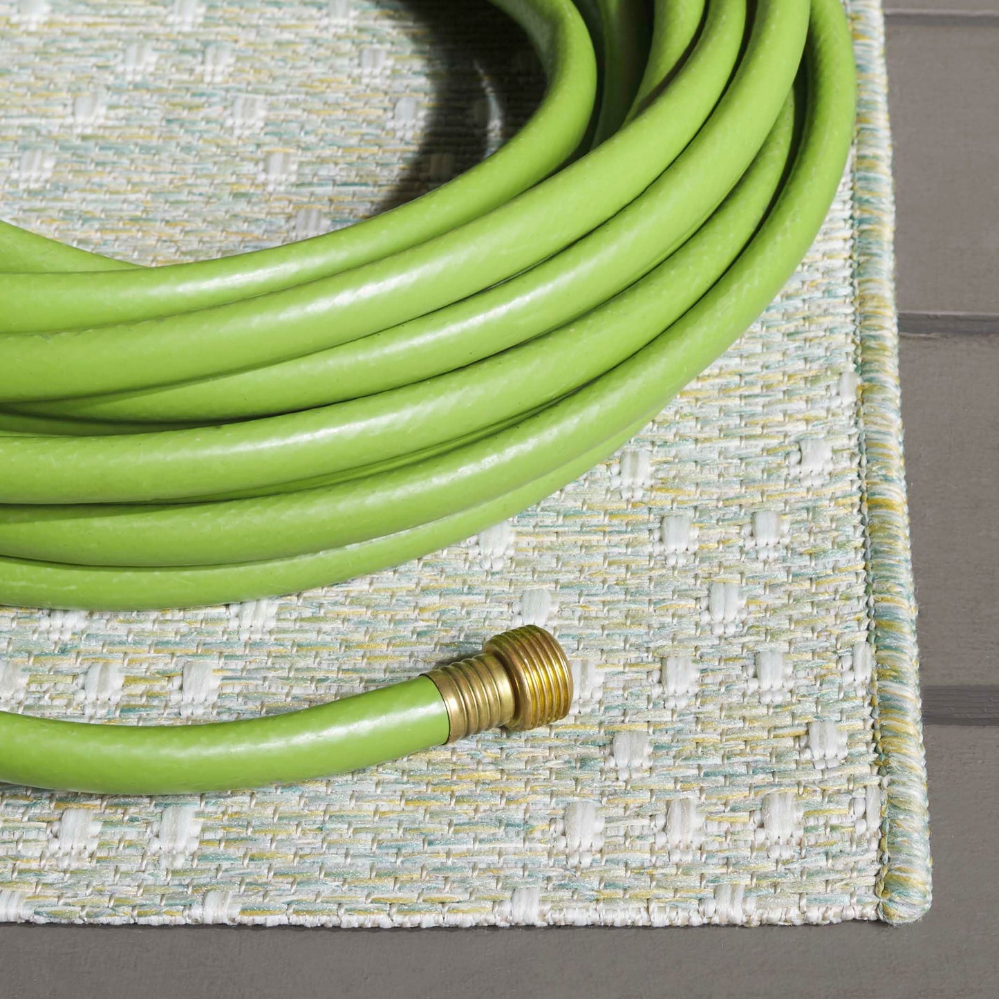 SAFAVIEH Washable Rug Outdoor Sunset Collection - 5'3" x 7'6", Light Green & Yellow, Non-Shedding & Easy to Clean, Ideal for Patio, Backyard, Mudroom (SET850Y)