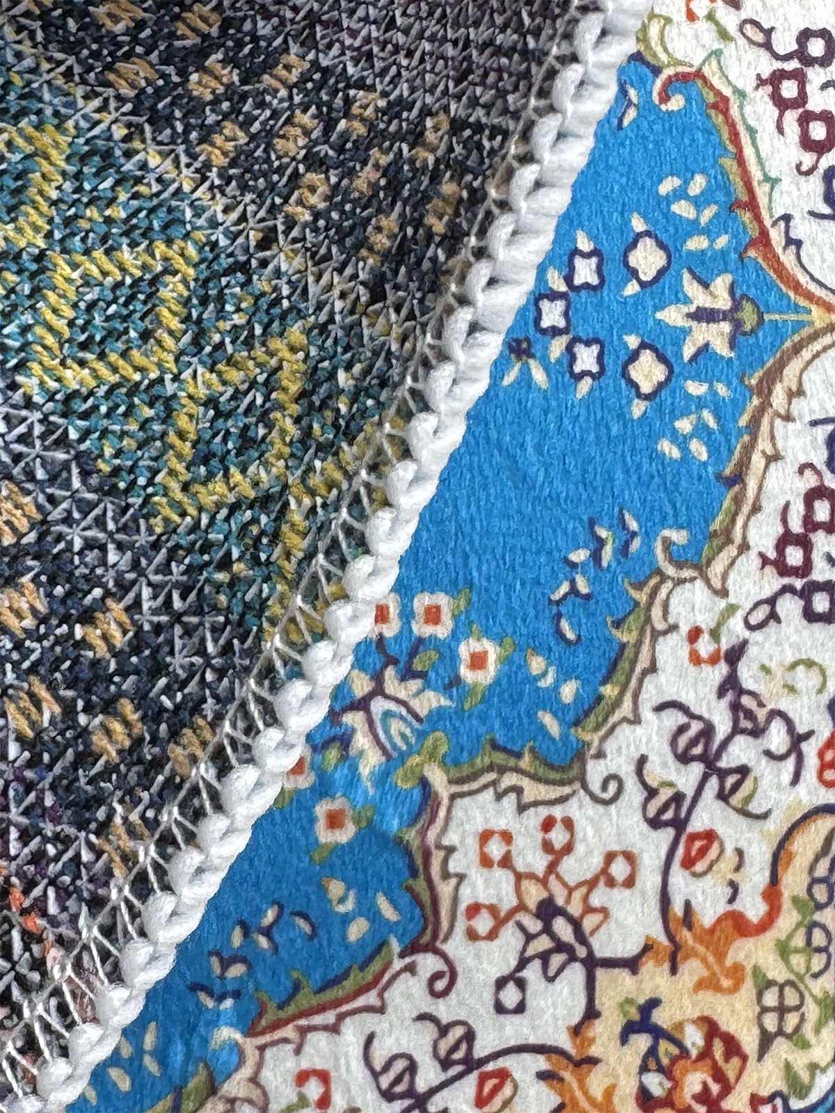 Portable Islamic Prayer Small Mat Classic Pattern Muslim Prayer Rug Small Rug Foldable Salah Carpet Mat with Tassel