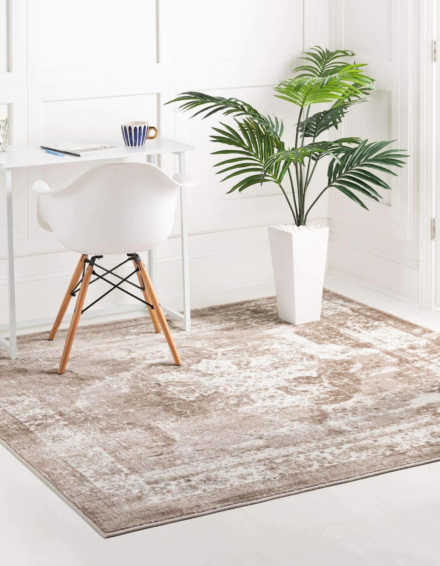 Unique Loom Sofia Collection Area Rug - Salle Garnier (5' 3" Square, Beige/ Ivory)