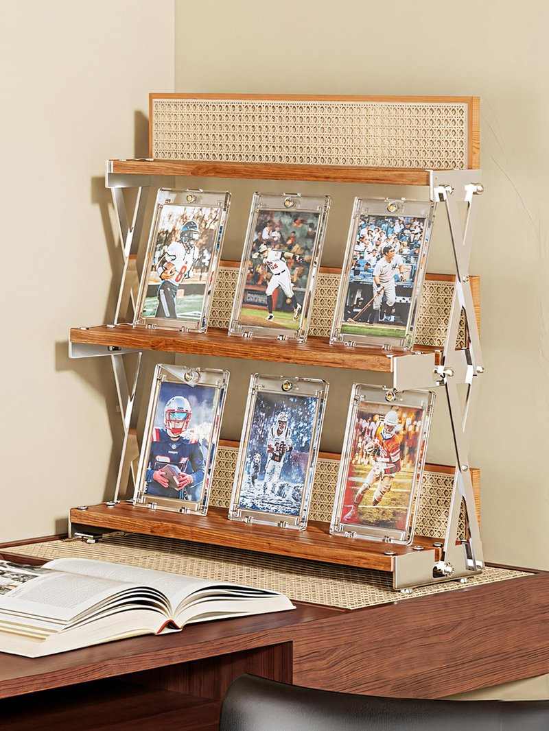 Magnetic Card Holder, Super Thin Premium 35pt One Card Holder Touch Card Protectors Hard Plastic Mag Case for Sports, Baseball, and Collectible Trading Cards (100)