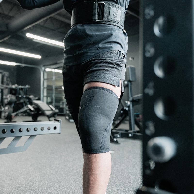 Gymreapers Knee Sleeves (1 Pair) with Gym Bag - IPF Approved - Support Compression Brace for Squats, Fitness, Weightlifting, Cross Training, Powerlifting - 7MM Neoprene Sleeves - For Men & Women (Black/Black, Large)