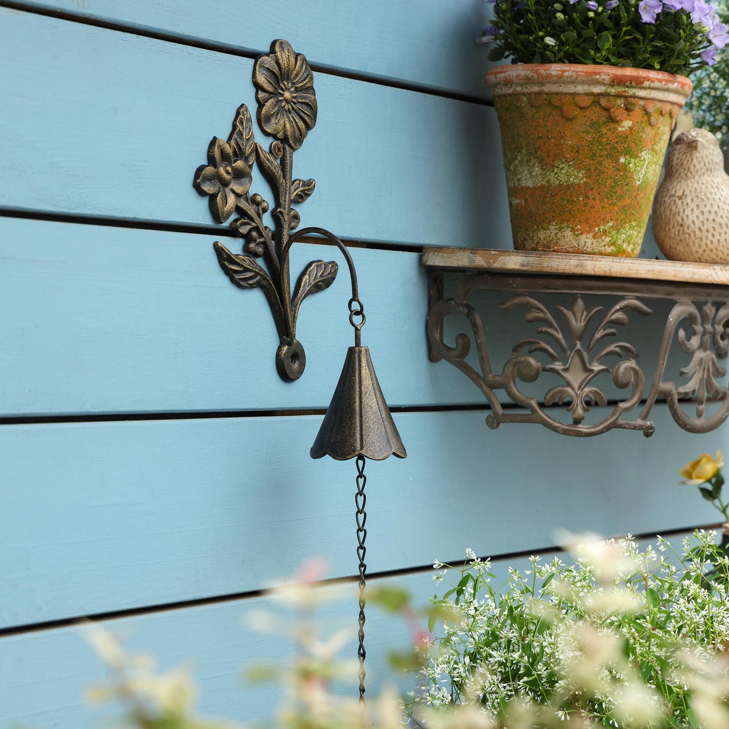 SOFFEE GARDEN Floral Cast Iron Bell, Double Flower & Cone-Shaped Bell Design for Porch, Pathway, or Garden Decor, Antique Style Metal Chime