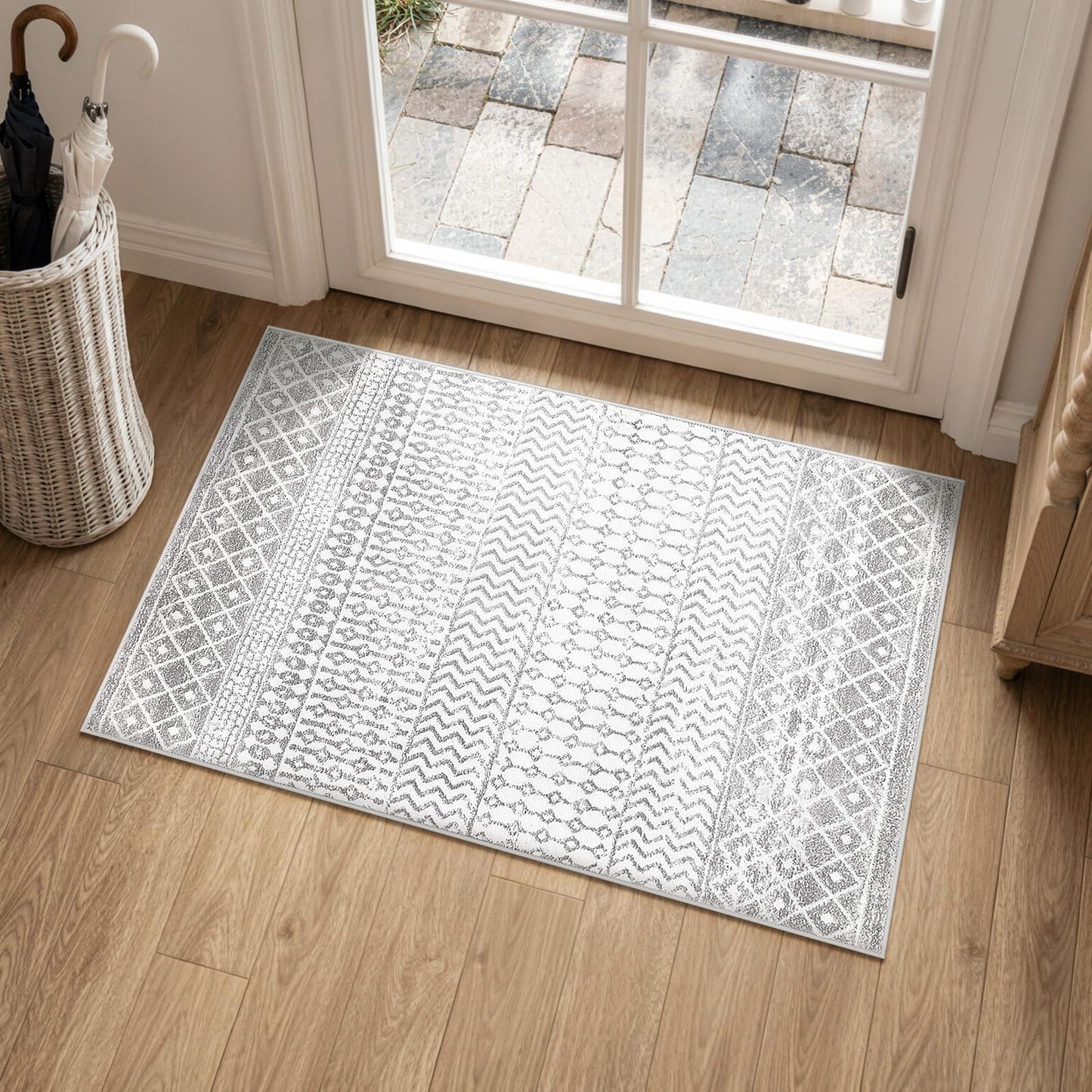 Nailttos Moroccan Washable Rugs, 2x3 Ivory Gray Rug Non-Slip Small Distressed Entryway Rugs, Soft Low-Pile Bedroom Rug Indoor Doormat Carpet for Entryway Kitchen Bathroom