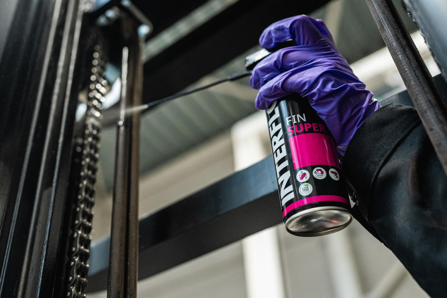 Interflon Fin Super Industrial Oil Lubricant Spray - Penetrating Dry Film Lubricating Oil - Teflon Free and PFAS Free- 300ml Aerosol Spray, Industrial Strength Chain Oil