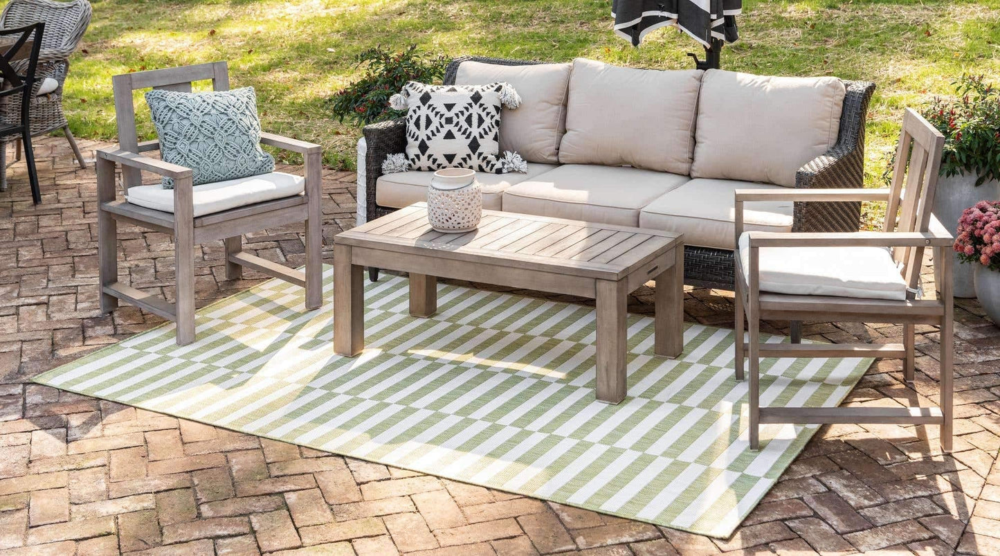 Unique Loom Outdoor Striped Collection Area Rug - Striped (4' 1" x 6' 1" Rectangle, Green/Ivory)