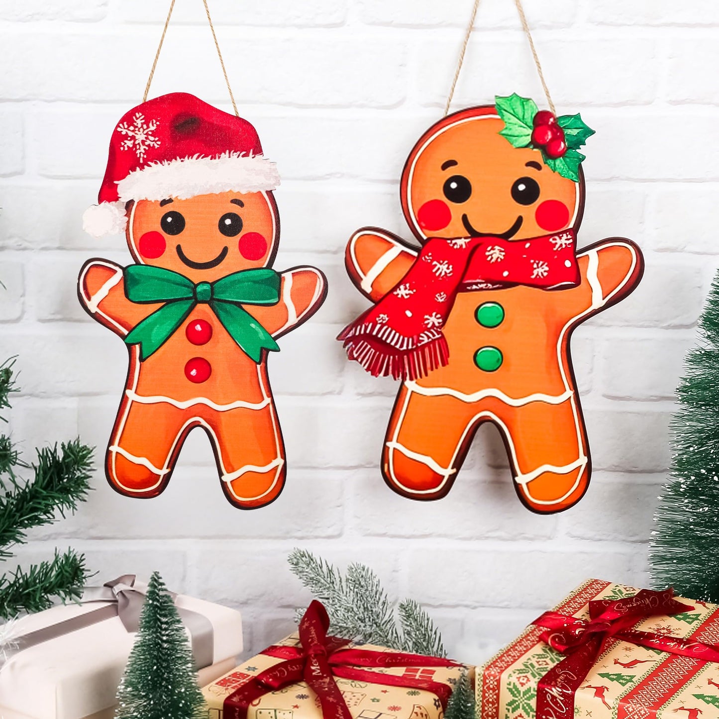 2Pcs Christmas Gingerbread Hanging Signs Gingerbread Men Women Front Door Decor Xmas Red Green Welcome Wreath Hanger for Holiday Porch Window Wall Home Decor