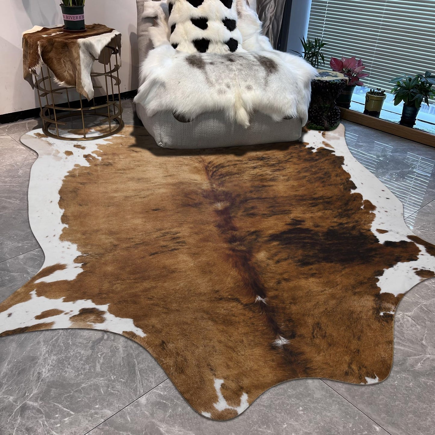 Pettop Luxury Faux Cowhide Rug 4.6x5.2 Feet - Western Cow Print Area Rugs for Living Room, Bedroom, Farmhouse - Premium Western Style Faux Fur Carpet, Non-Slip Animal Hide Throw Rugs (Caramel)