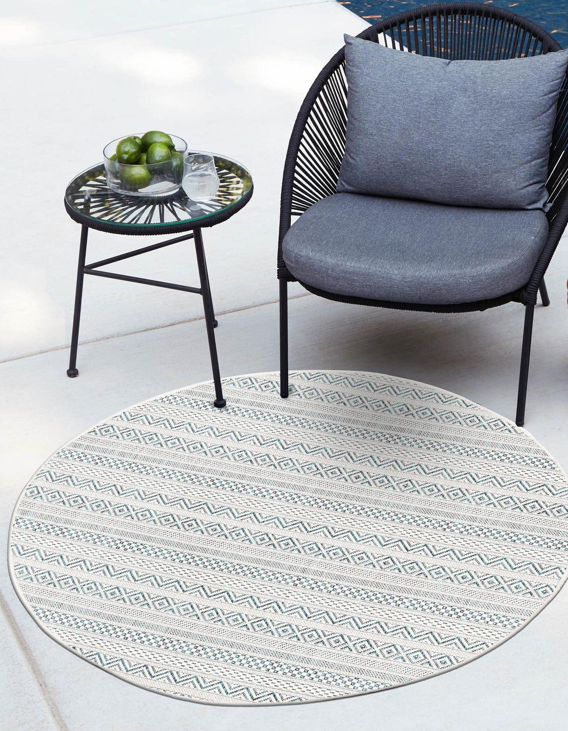 Unique Loom Outdoor Striped Collection Area Rug - Maia (5' 3" Round, Teal/Ivory)