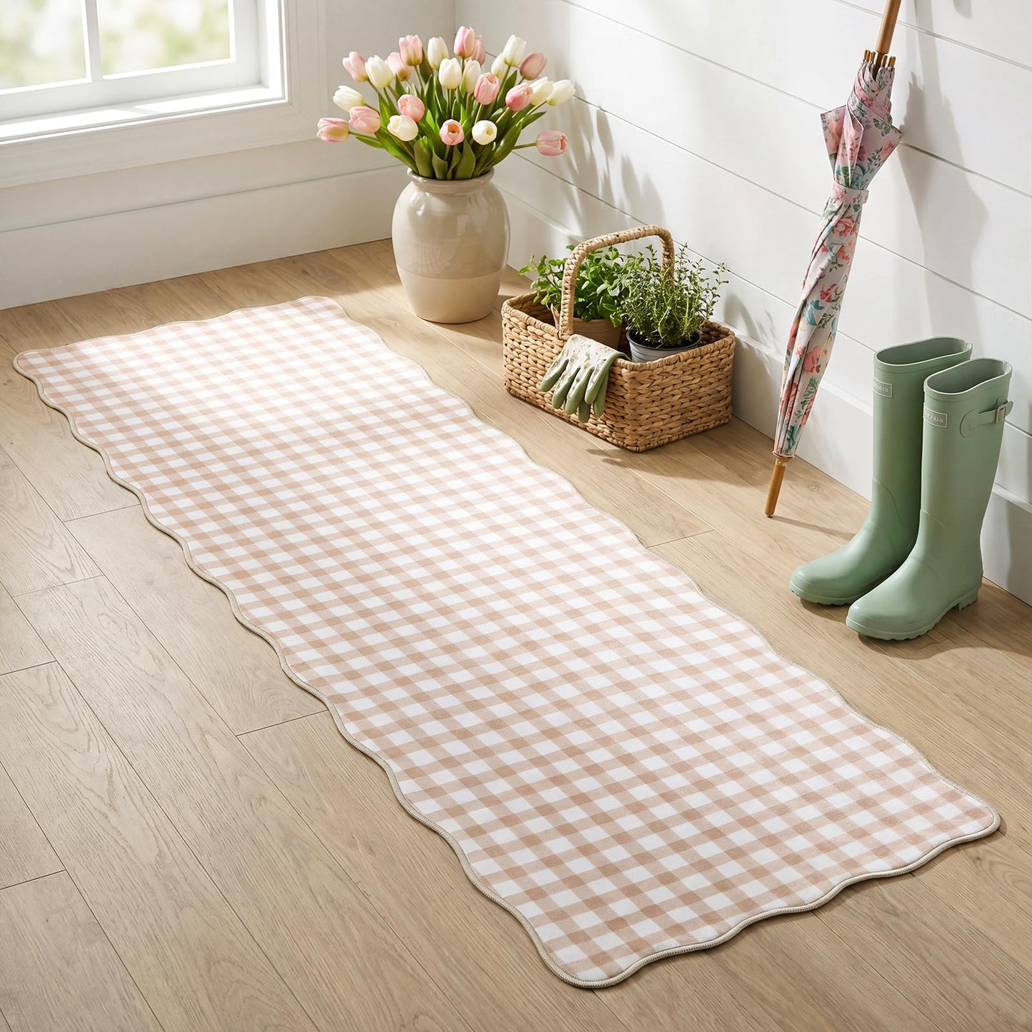 2 x 6 ft Scalloped Gingham Runner Rug - Hallway Washable Runner Rug Non Slip Khaki Gingham Long Laundry Runners with Rubber Backing Low-Pile Stain-Resistant Indoor Carpet, Soft for Entryway Bathroom