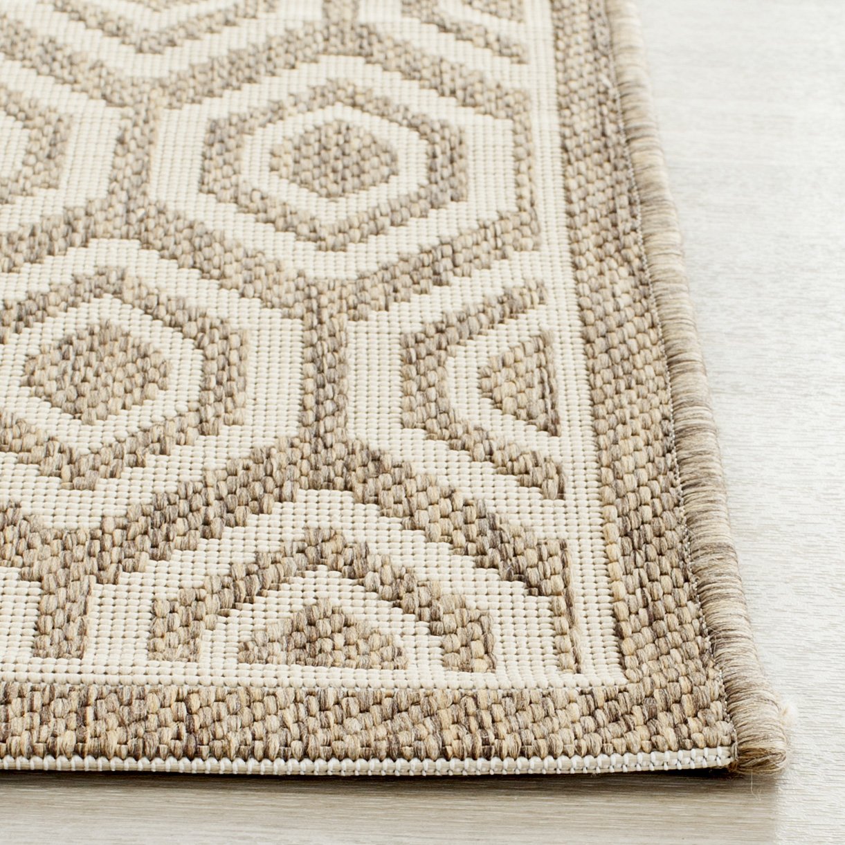 SAFAVIEH Washable Rug Outdoor Courtyard Collection - 4' x 5'7", Black & Beige, Non-Shedding & Easy Cleaning, Ideal for Patio, Backyard, Mudroom (CY6902-266)