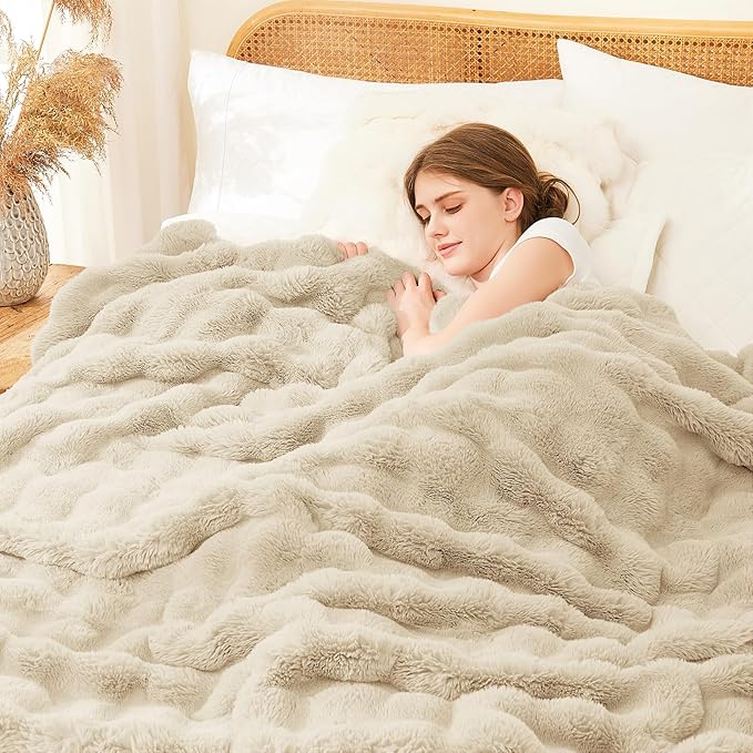 L'AGRATY Faux Rabbit Fur Blanket: 90" x 90" Queen Luxury Soft Fluffy Thick Fur Throw Blanket for Couch Bed Sofa - Cozy Plush Bubble Blankets for Winter: Flannel Fleece Decorative Blanket(Almond White)